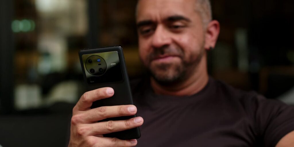 vivo X80 Pro: AMAZING Cinematic Camera Smartphone from only RM60 per month! 28 5.1 black color