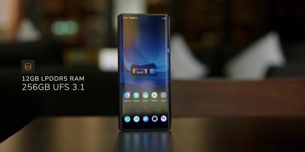 vivo X80 Pro: AMAZING Cinematic Camera Smartphone from only RM60 per month! 24 3.4 RAM and storage