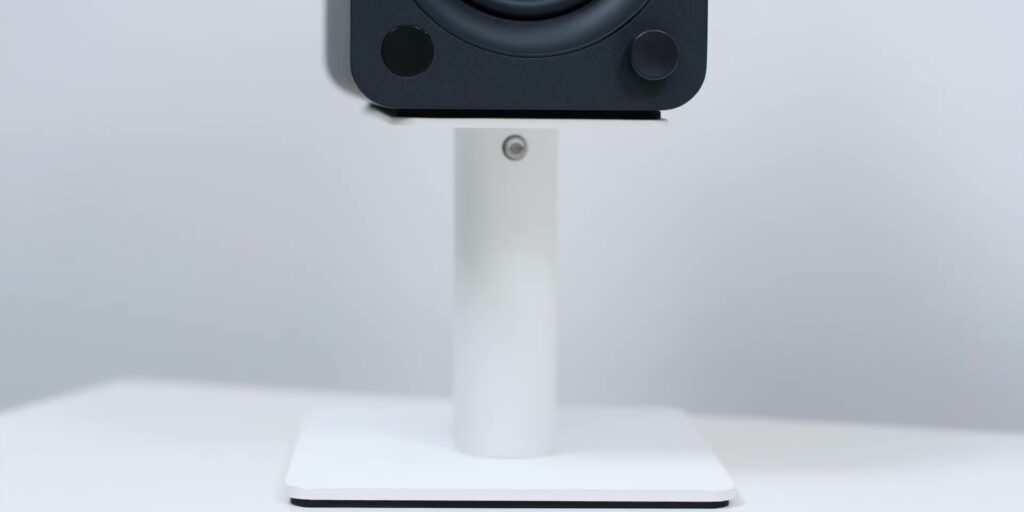 4.3 speaker stand