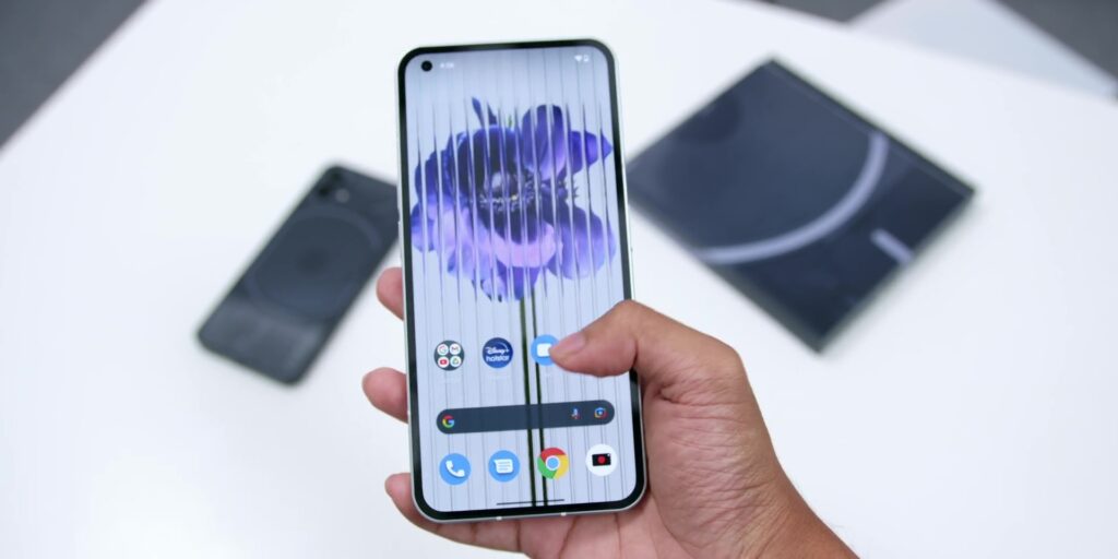 Nothing Phone 1: All or NOTHING? 28 6.3 home screen 1 page