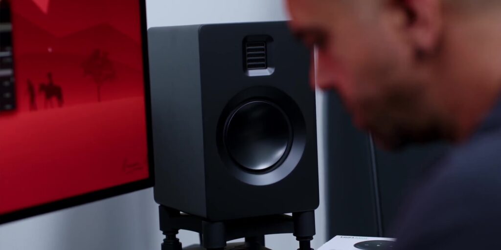 Is The Mini BIGGER Than We Think It Is? | WiiM Mini vs Bluesound NODE 28 4.5 kanto TUK