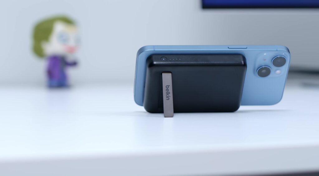4.4 powerbank stand