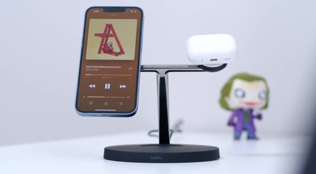3.1 3 in 1 charging station
