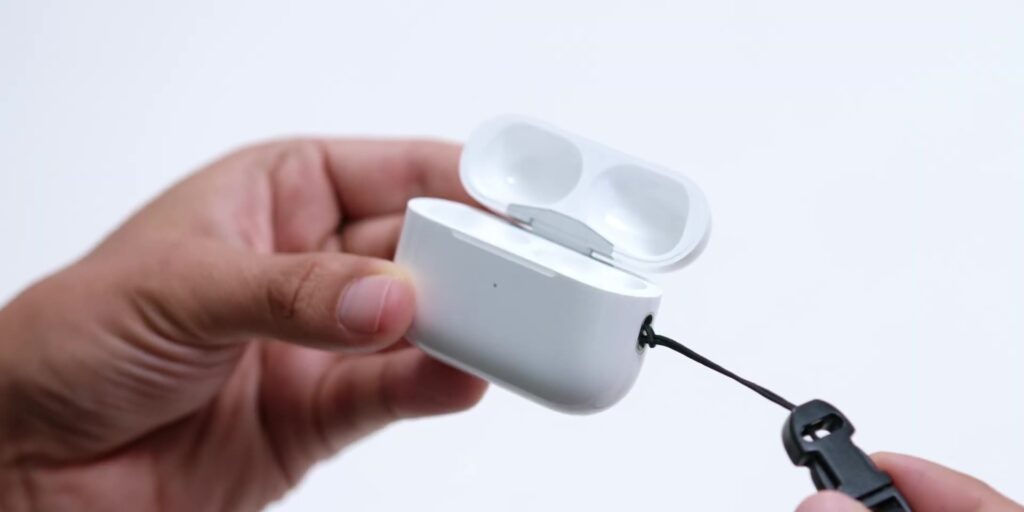 AirPods Pro 2: A Musician's Review! 🎵 13 2.4 lanyard loop