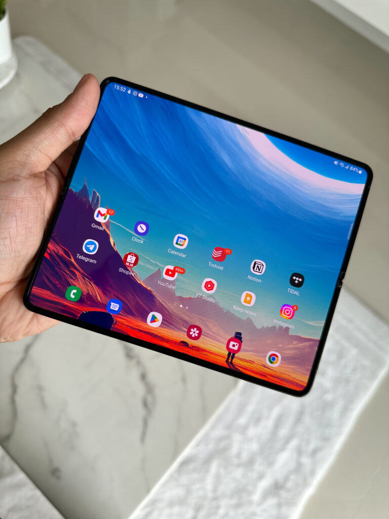 5 Ways To Maximize Productivity On The Samsung Galaxy Z Fold4 1 IMG 1215