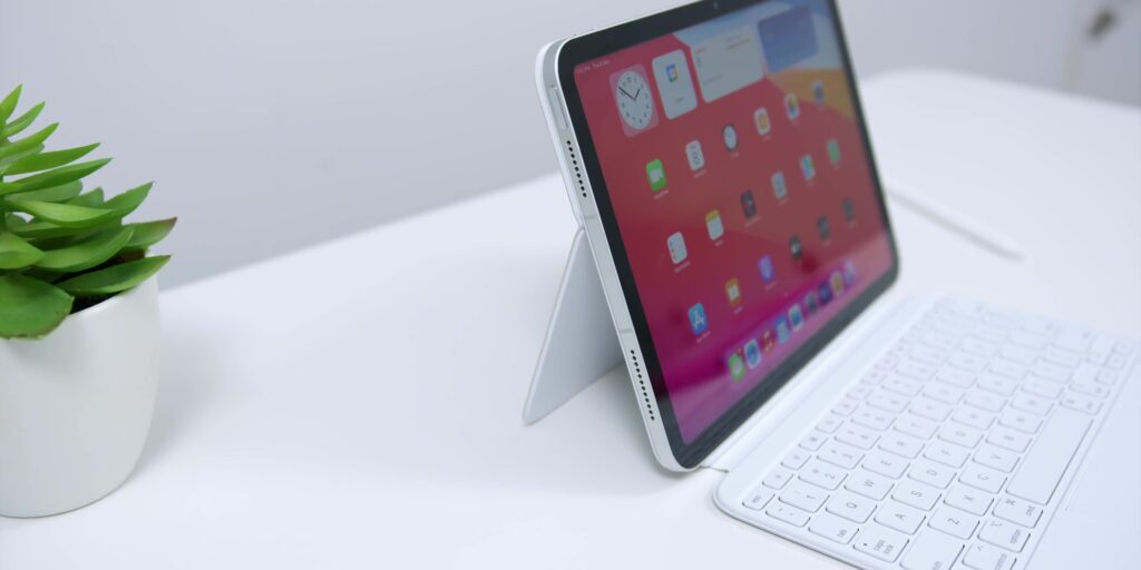 iPad 10th Gen | 1-Month Review: Who Is It REALLY For? 🤔 28 5.6 keyboard stand