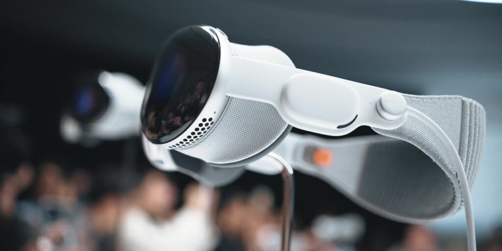 Apple’s GAME-CHANGING Announcements: All You NEED to Know During WWDC 2023! 53 8.12 price
