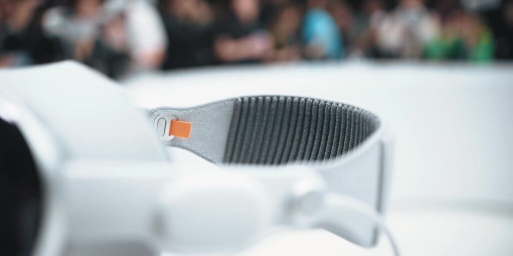 Apple’s GAME-CHANGING Announcements: All You NEED to Know During WWDC 2023! 54 8.11 modular headset