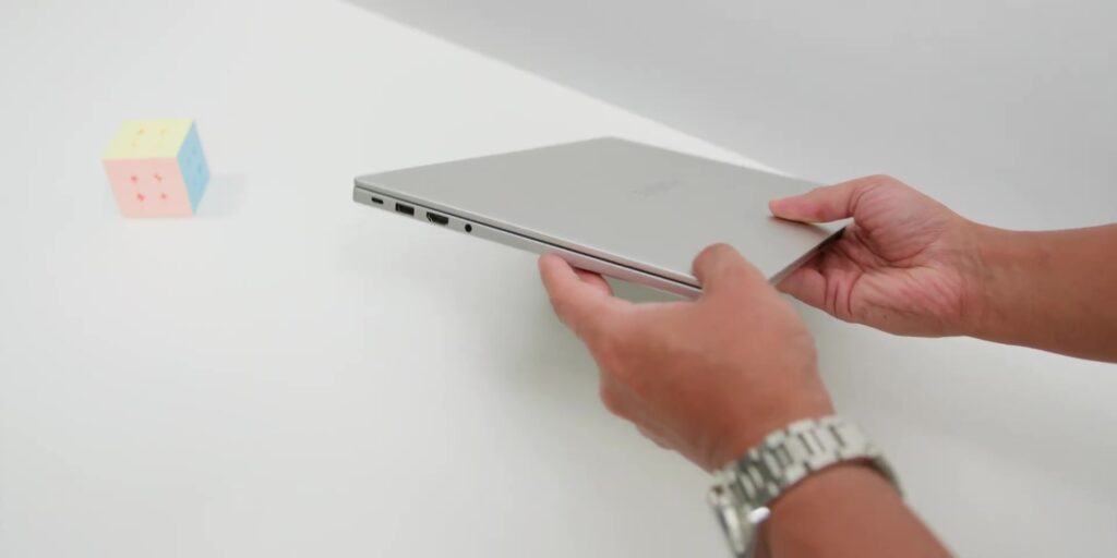 6.1 slim laptop