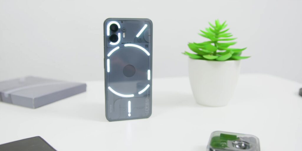 Nothing Phone (2): What's Different? 🤔 11 1.7 i could dig this
