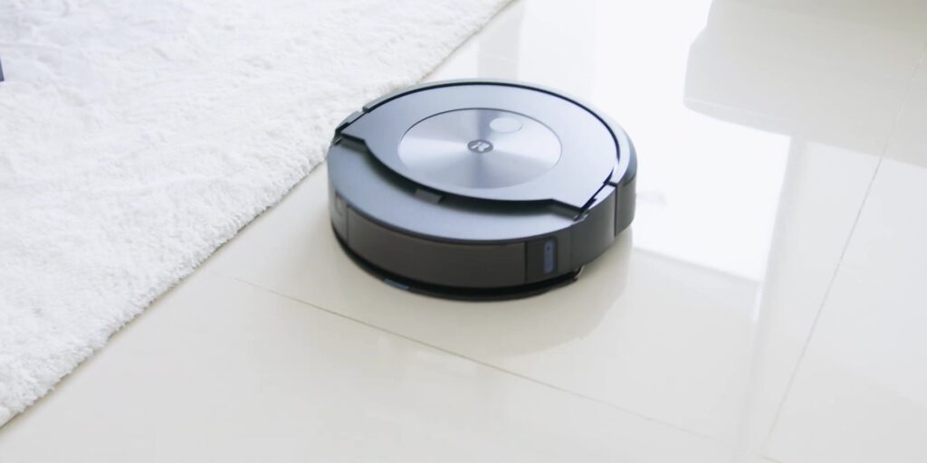 Auto-Retracting Mop?! 😲 iRobot Roomba Combo j7+: The Ultimate 2-in-1 Robot Vacuum 20 4.1 whole house very well