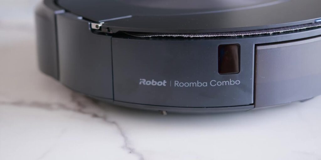 Auto-Retracting Mop?! 😲 iRobot Roomba Combo j7+: The Ultimate 2-in-1 Robot Vacuum 3 0.2 lets take a look at