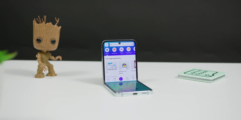 Samsung Galaxy Z Flip5: Flex Window’s HUGE Upgrade! | In-depth Review 26 4.1 flex mode