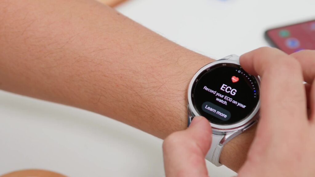 Samsung Galaxy Watch6 Classic After 1 Month: The Truth? BEST Android Smartwatch? 🤔 14 3.4 ECG