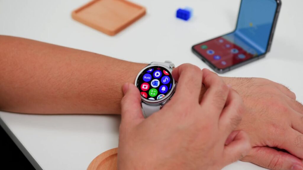 Samsung Galaxy Watch6 Classic After 1 Month: The Truth? BEST Android Smartwatch? 🤔 6 1.5 bezel