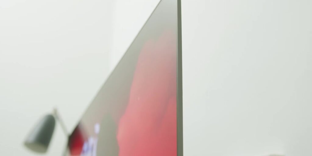 3.1 thin panel