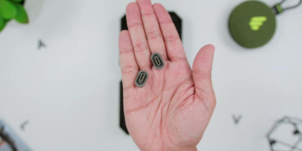 2.5 plugs