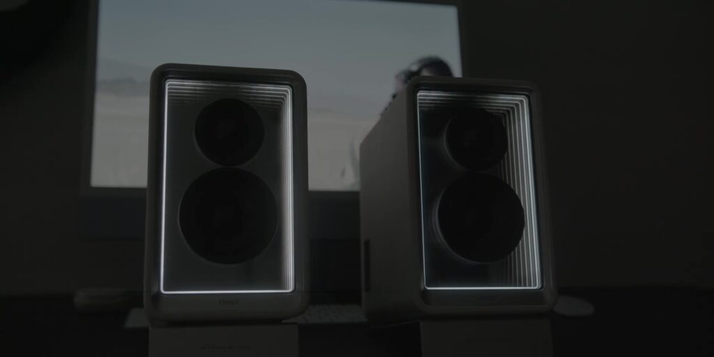 Edifier QR65: This Aesthetic RGB Speaker Will Elevate Your Desk Setup! 24 5.2 magnetic effect