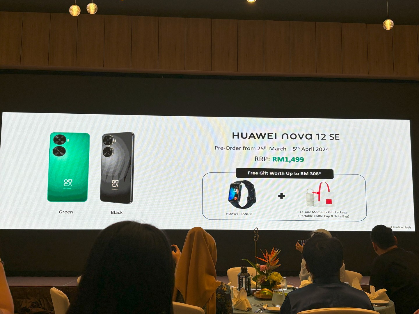 HUAWEI Nova 12 Series Launched In Malaysia: A Fusion of Style and Innovation 1 HUAWEI nova 12 SE