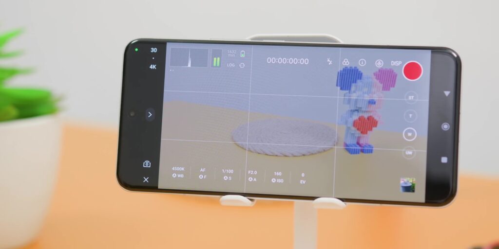 Xiaomi 14 Ultra: Best Smartphone For Video? π€ All Features Explained 30 7.2 pro mode interface