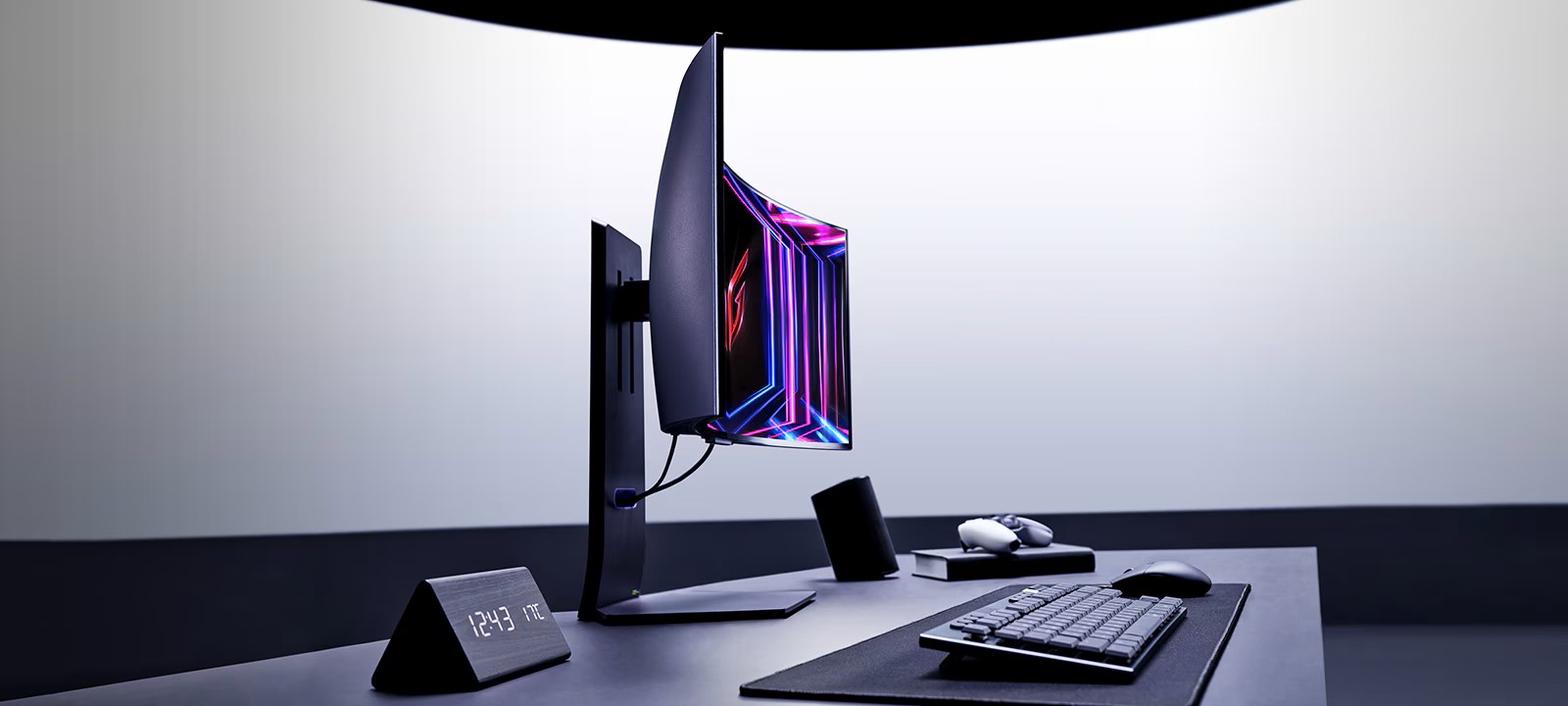 LG Unveils New UltraGear 34GS95QE And 39GS95QE Curved OLED Gaming Monitors In Malaysia 2 LG UltraGear 34GS95QE and 39GS95QE side