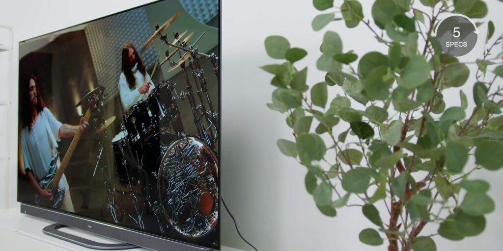 Haier C900 Review: A Game-Changer in OLED TVs? 7 1.6 slim panel