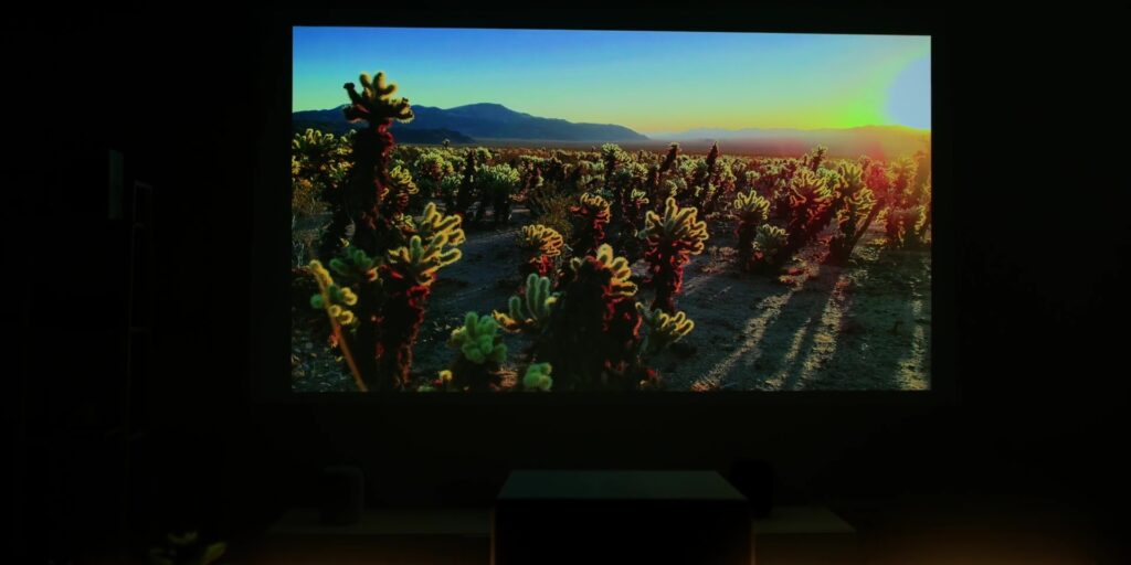Switching From My OLED TV To A Projector For 1 Week! Is It A Mistake? 🤔 | XGIMI HORIZON Ultra 22 5.2 reconsider