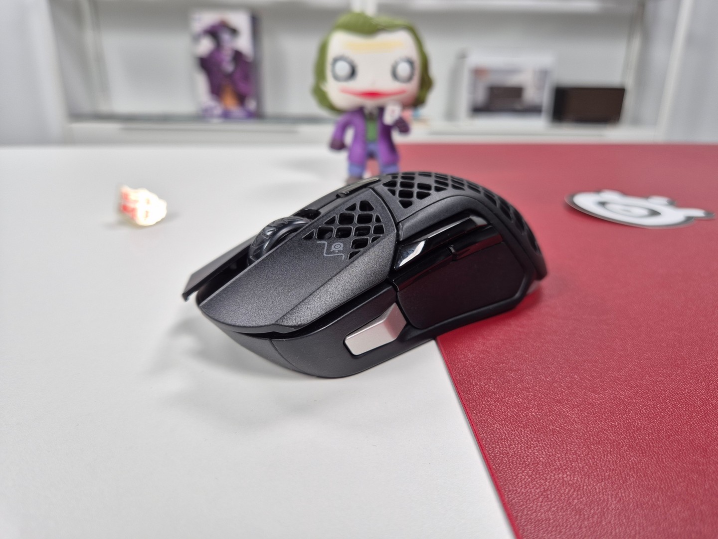 SteelSeries Aerox 5 Wireless Mouse Review: A Featherweight Contender with Caveats 9 SteelSeries Aerox 5 Wireless 3