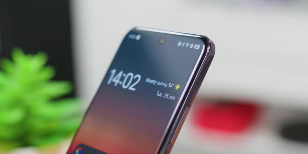 3.3 curved screen
