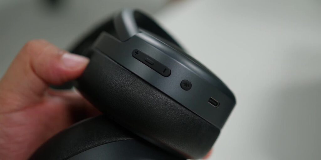 2.5 buttons