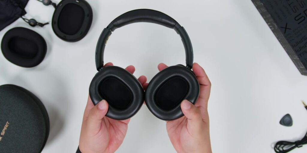 2.3 earcups material