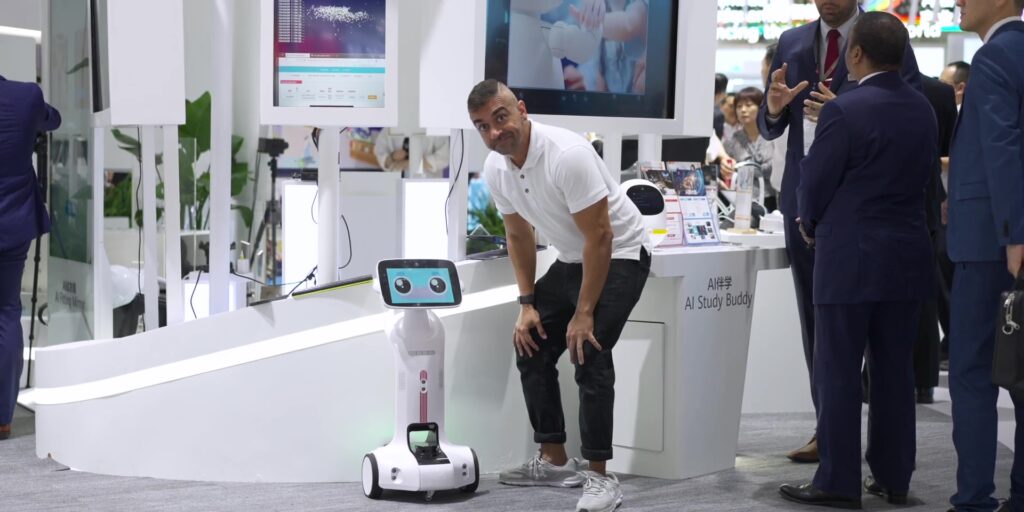 3.4 elderly robot