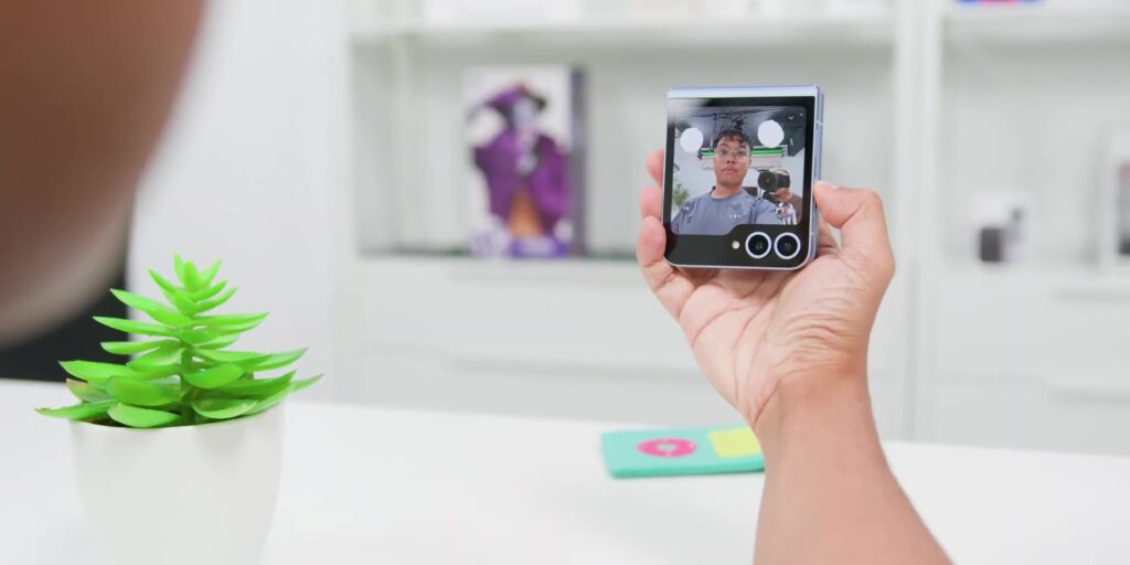 Leveling Up The Samsung Galaxy Z Flip6! 💯 19 3.2 front selfie