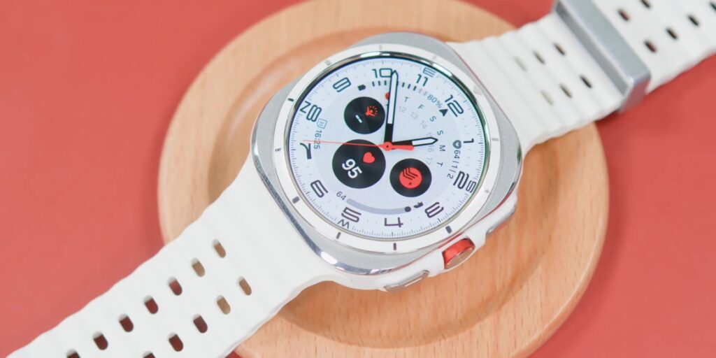 7.3 default watch face