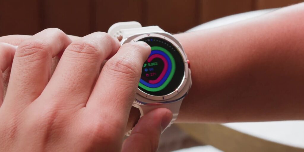 2.7 digital bezel