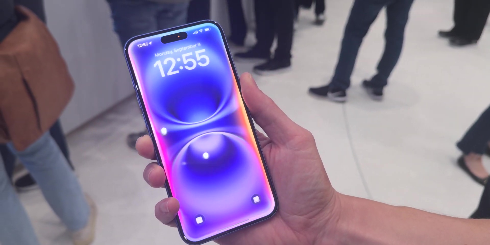 Apple Just Gave Apps Offline AI Superpowers, Now Everyone Else Needs to Catch Up 3 3.3 apple intelligence