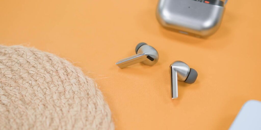 8 TIPS You Must Know About The Samsung Buds3 Pro (+3 Hidden Features!) 1 0.1 intro buds3 pro