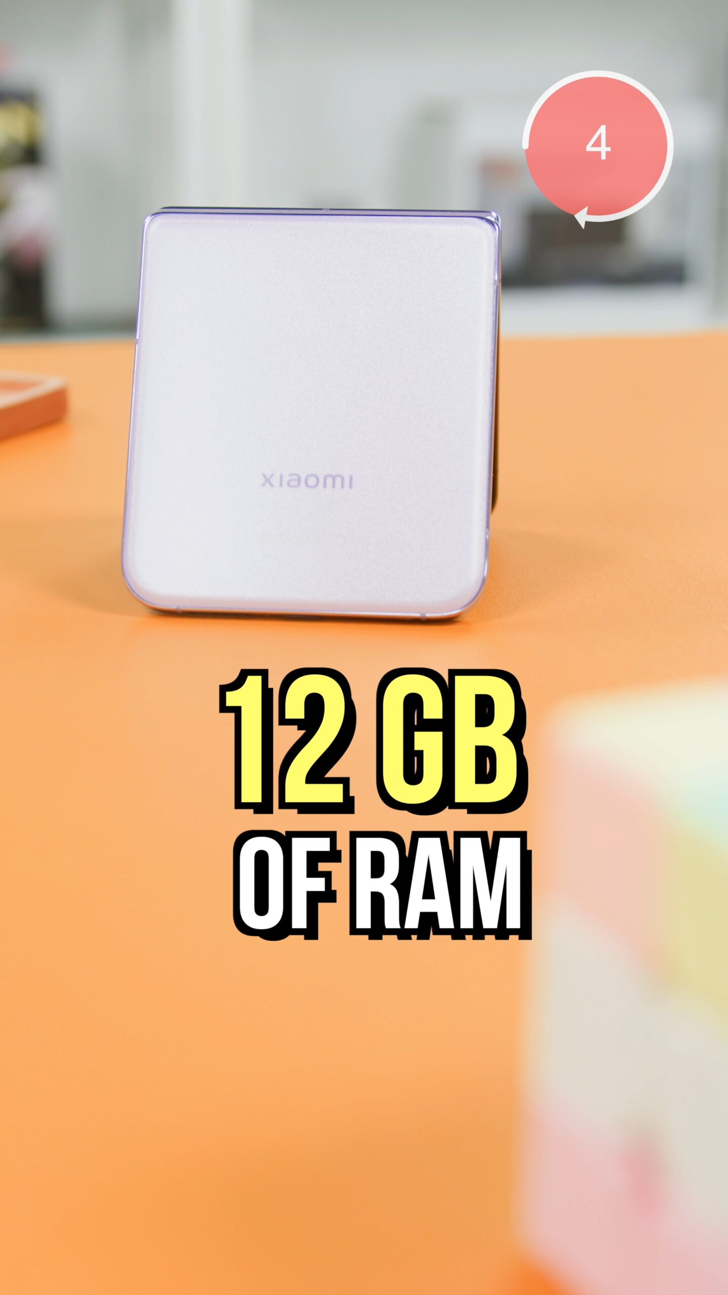 Xiaomi Mix Flip: 4 Reasons Why It’s Flipping Awesome 6 VideoCapture 20241018 163034 scaled