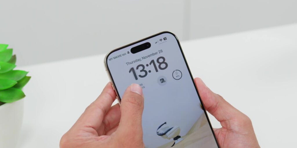 iPhone 16 Pro Max: One Addictive Feature That No One Talks About 11 2.4 lock screen widgets