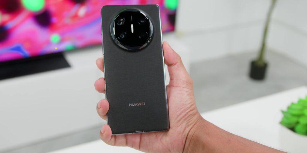 The HUAWEI Mate X6 Does What No Foldable Has Done Before… But Is It Enough? 🤔 2 1.3 black color