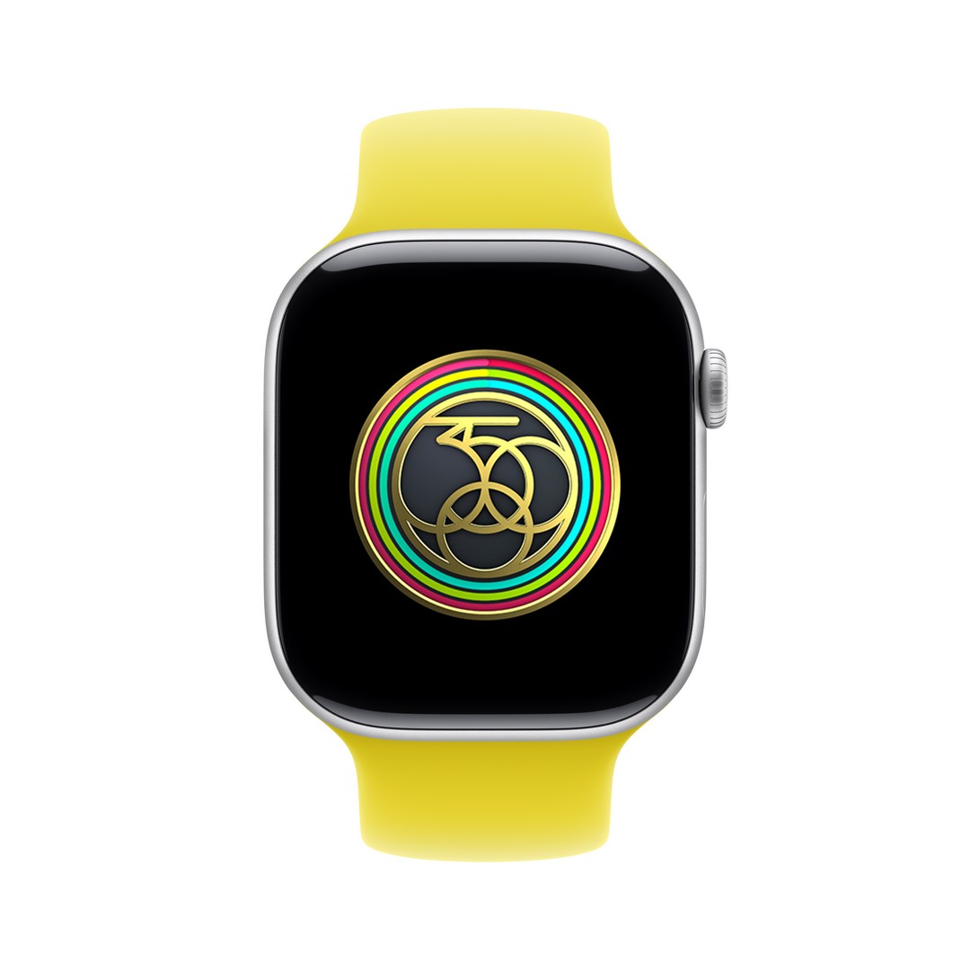watchOS 11.2 Update: Here's What's Happening 2 Apple Watch 3500 All Rings Closed Award