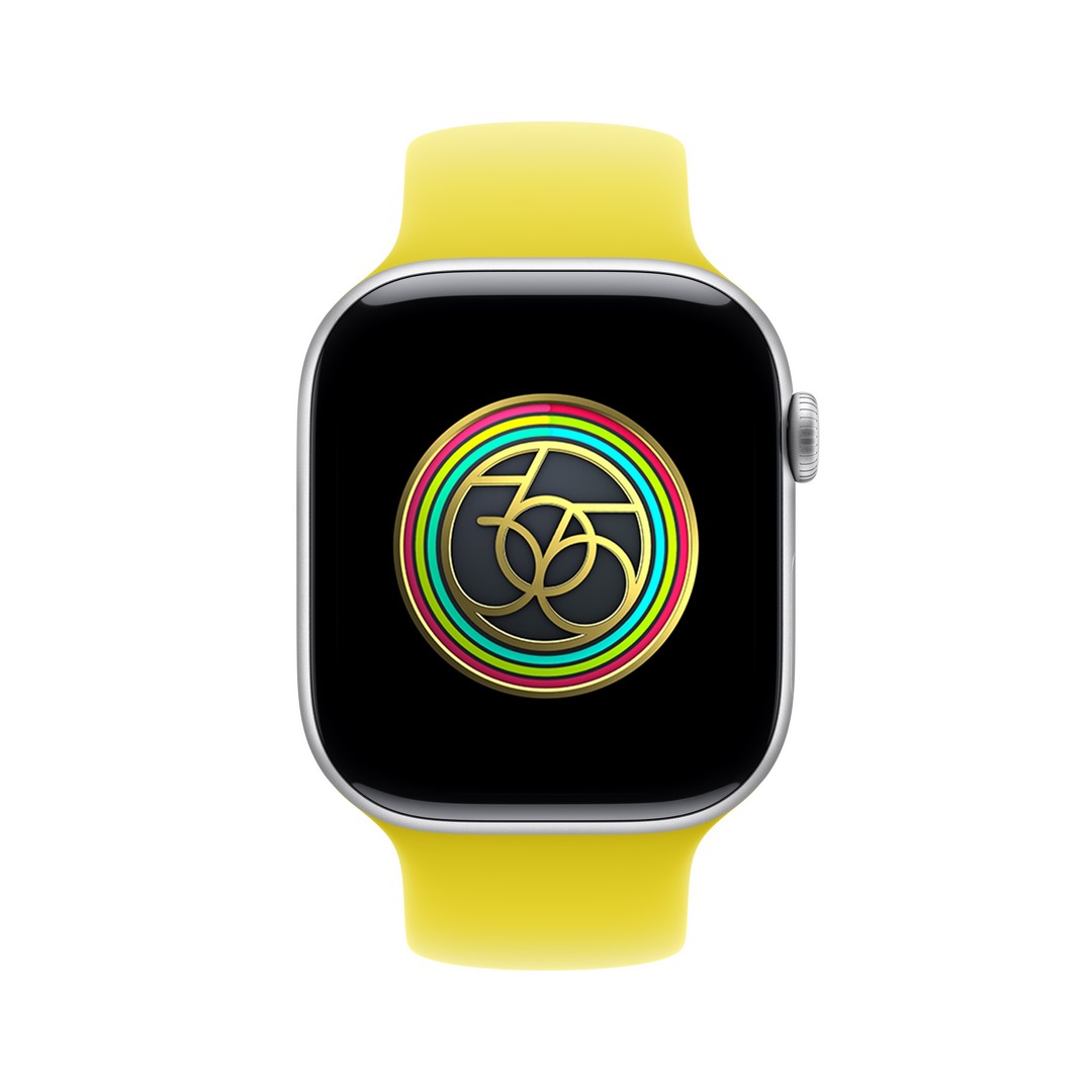 watchOS 11.2 Update: Here's What's Happening 1 Apple Watch 365 All Rings Closed Award
