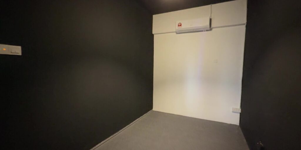 1.1 103 sqft