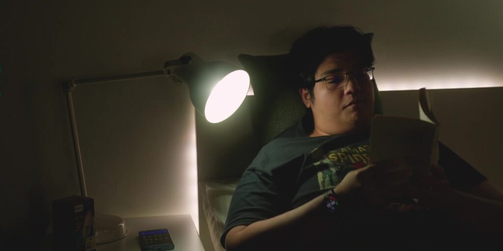 3.3 reading light