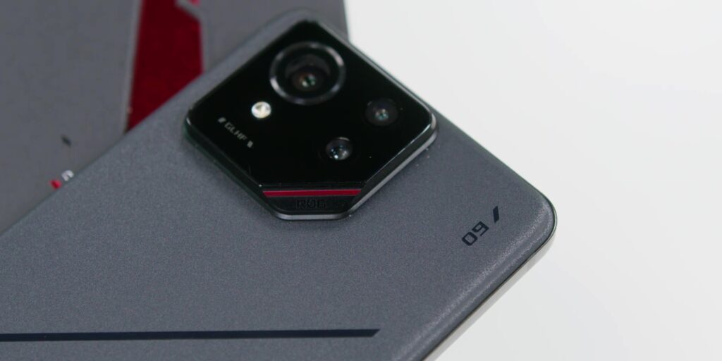 ROG Phone 9 Pro - The FINAL Boss? 4 2.3 cam bump red line