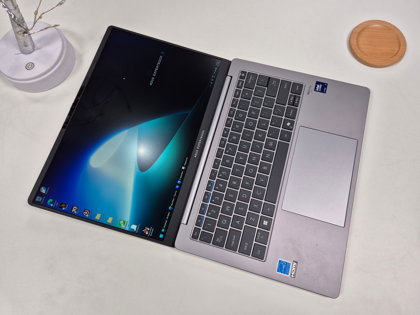 ASUS ExpertBook P5 (P5405) Review: A Work Meeting Powerhouse 4 ASUS ExpertBook P5 P5405 Review 5
