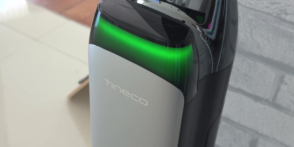 Tineco S9 Artist: Is This the Smartest Floor Washer Ever? 9 2.1 3d light display