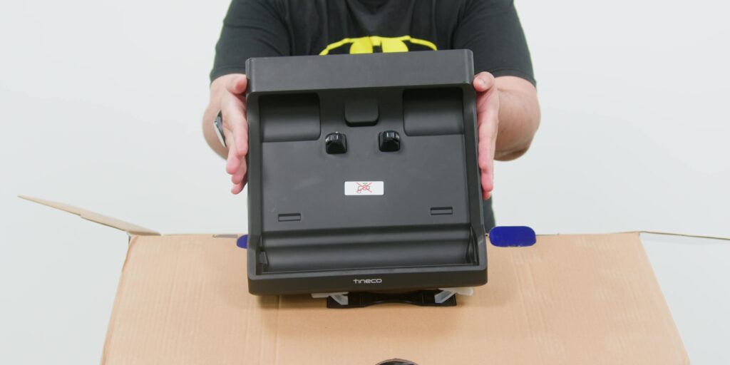 Tineco S9 Artist: Is This the Smartest Floor Washer Ever? 4 1.3 charging dock