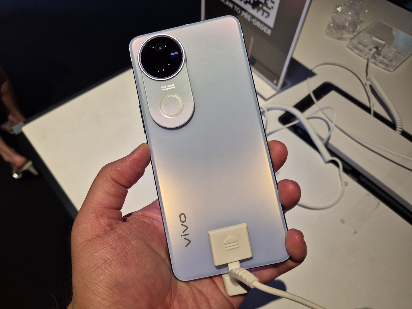 vivo V50 Officially Launched in Malaysia, Taking Visuals to New Heights 2 vivo V50 1