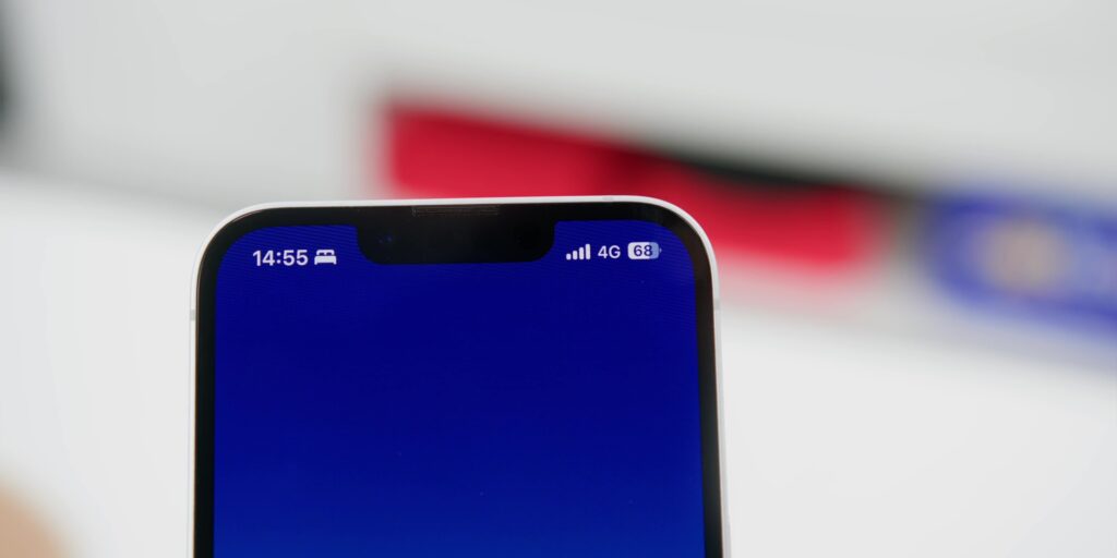 2.3 iphone notch